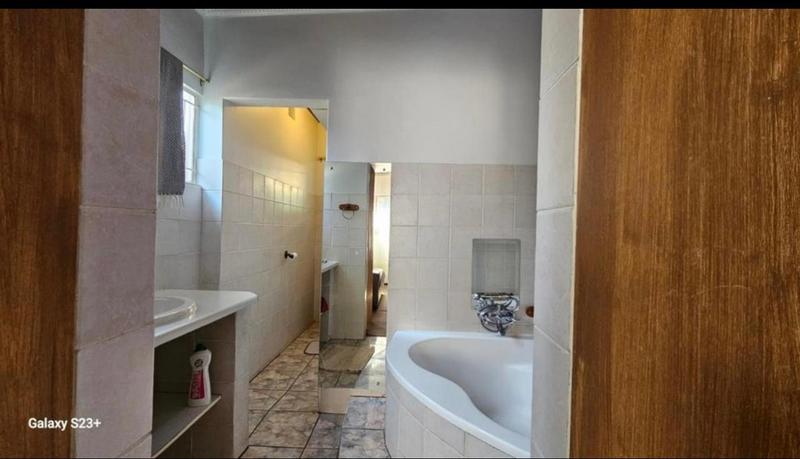 3 Bedroom Property for Sale in Mountain View Eastern Cape